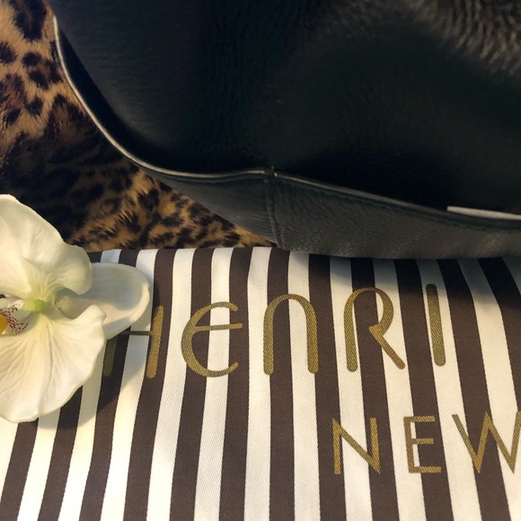 🔥BLACK FRIDAY SALE💥 💥New Vintage Henri Bendel Soho Bucket Hobo - Picture 2 of 9